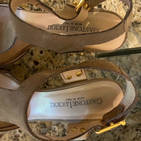 Gaston Lucioli Heels - Picture 5 of 9